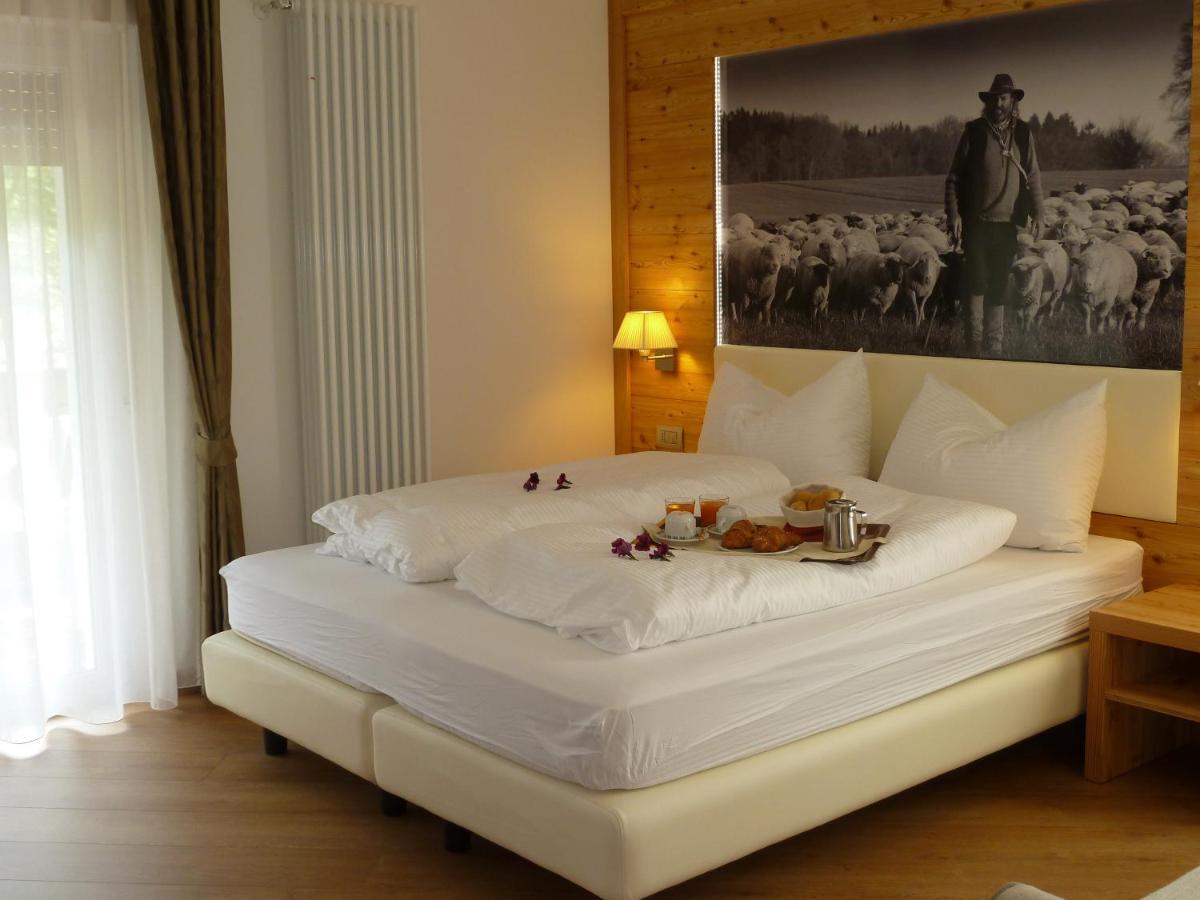 Hotel Pineta Baselga di Pinè Habitación foto